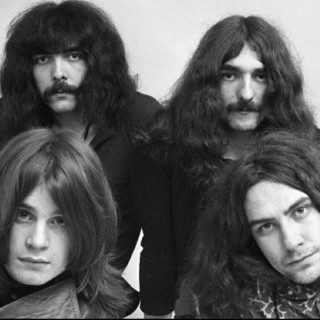 2-6 BLACK SABBATH : War Pigs